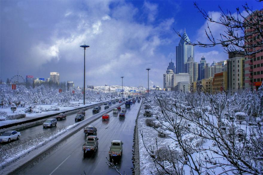 雪后的烏魯木齊。劉元攝